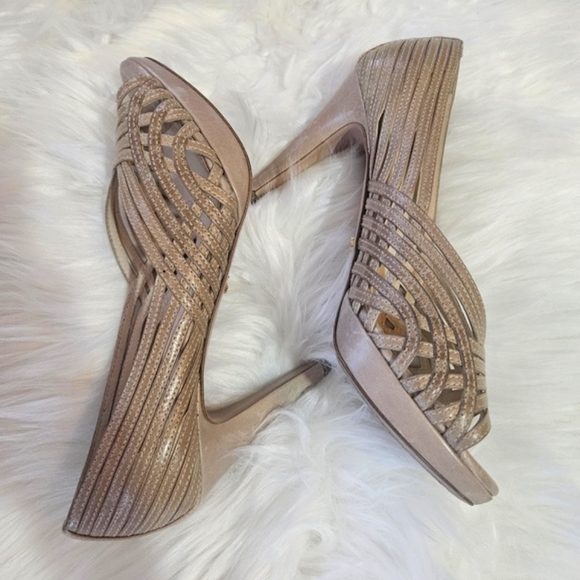 Prada Leather Heels - Picture 2 of 10